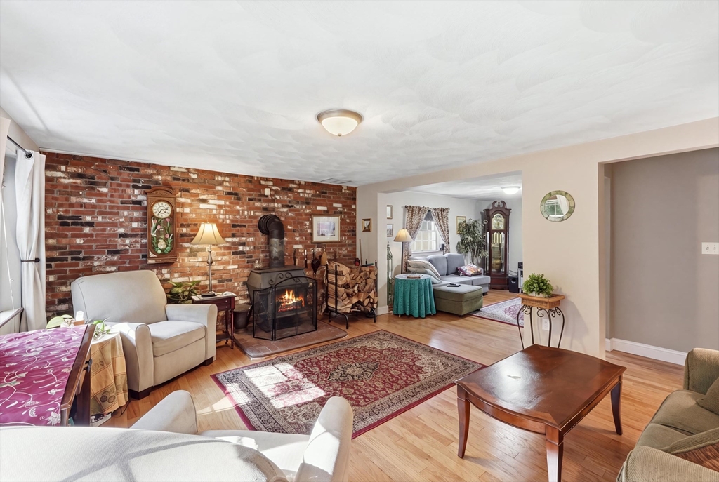 137 Parker Road Lancaster, MA 01523 - Photo 14 of 34 Gallery Image 14
