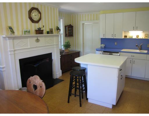 162 Highland Street Dedham, MA 02026 - Photo 12 of 17