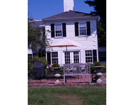 162 Highland Street Dedham, MA 02026 - Photo 4 of 17