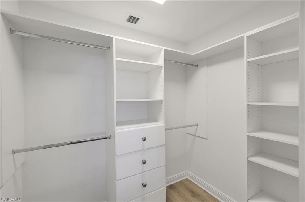 425 Cove Tower Drive, Unit 1003 Naples, FL 34110 - Photo 18 of 29