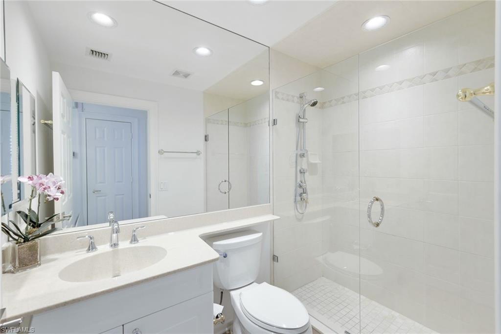 425 Cove Tower Drive, Unit 1003 Naples, FL 34110 - Photo 22 of 29