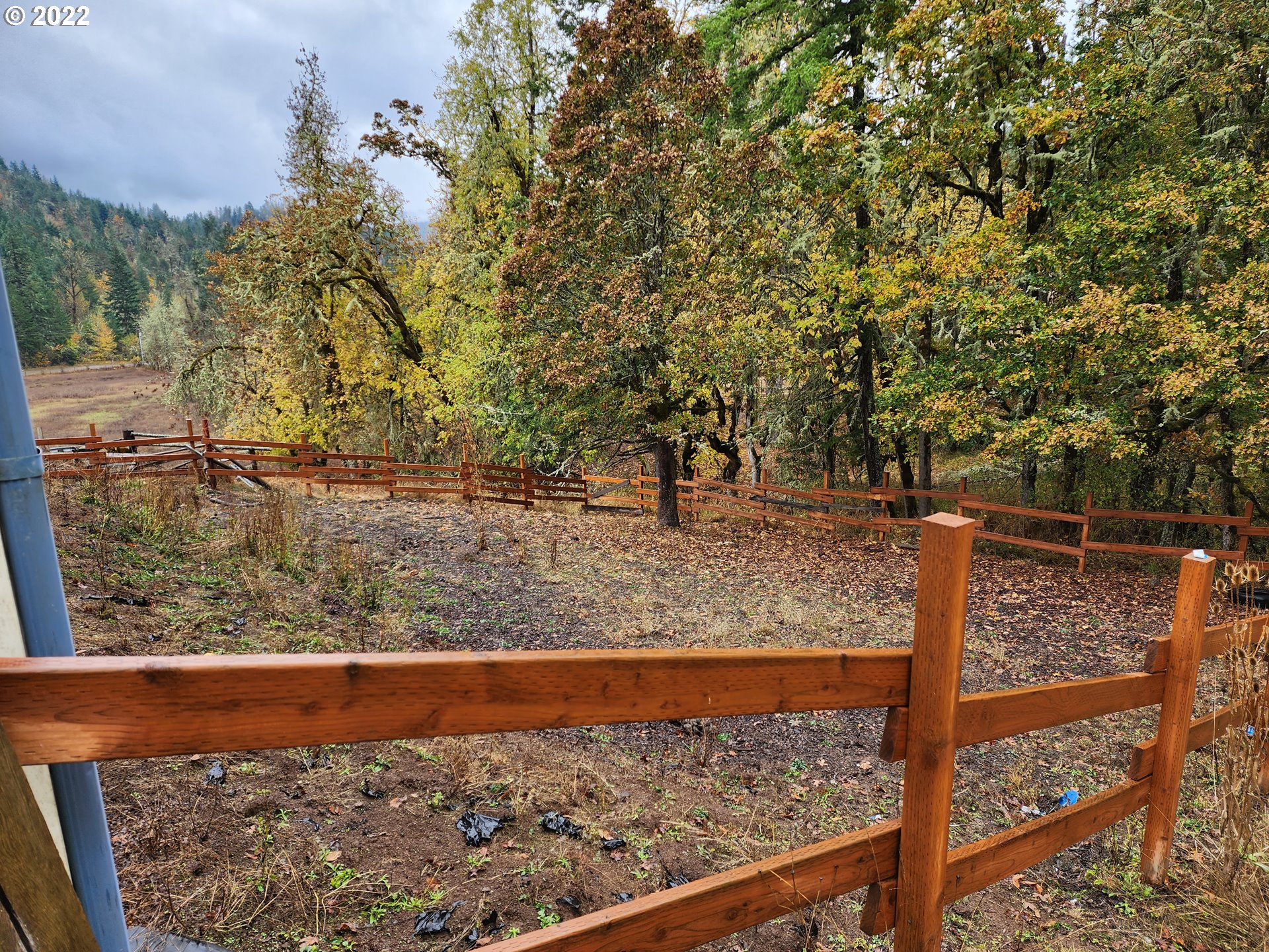 29745 Fox Hollow Road Eugene, OR 97405 - Photo 7 of 32 Gallery Image 7