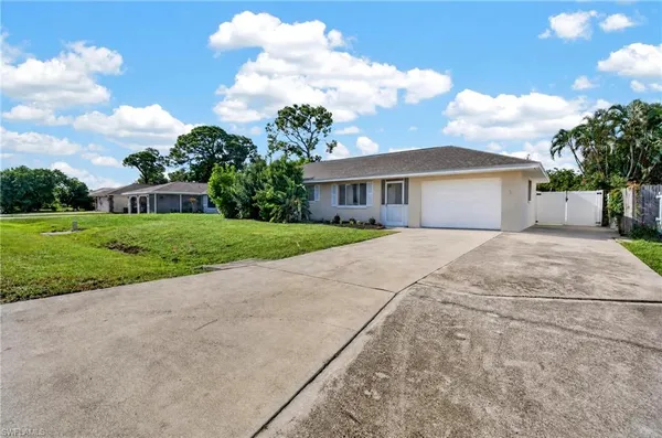 $315,000 | 9197 Pomelo Road East, Fort Myers, FL 33967