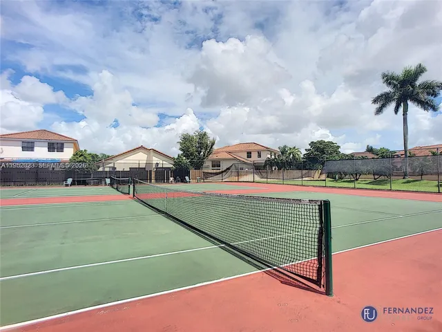 $2,400 | 1090 Northwest 123rd Court, Unit 816, Miami, FL 33182