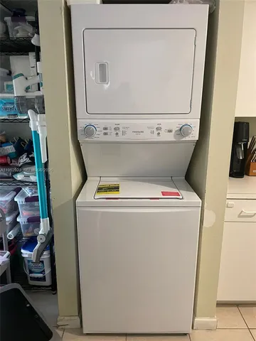 $2,400 | 1090 Northwest 123rd Court, Unit 816, Miami, FL 33182