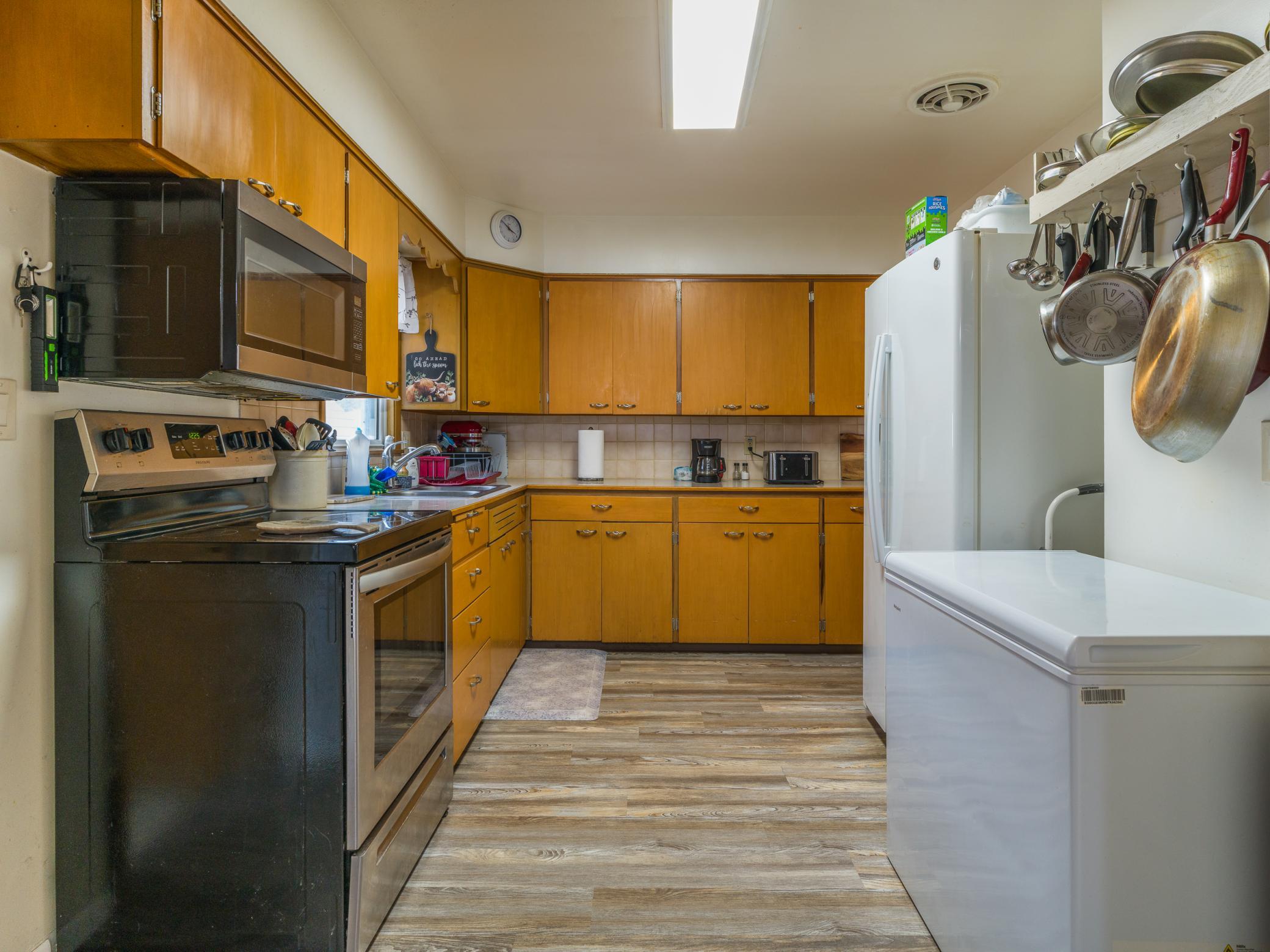 415 East Hawthorne Street Albert Lea, MN 56007 - Photo 11 of 30