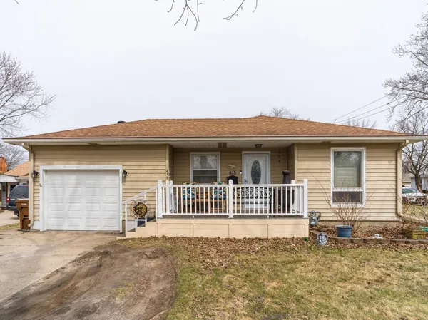 $189,900 | 415 East Hawthorne Street, Albert Lea, MN 56007