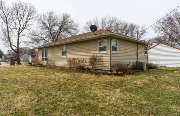 $189,900 | 415 East Hawthorne Street, Albert Lea, MN 56007