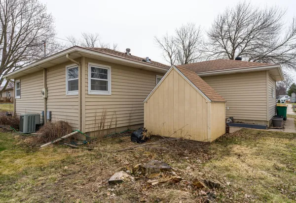 $189,900 | 415 East Hawthorne Street, Albert Lea, MN 56007