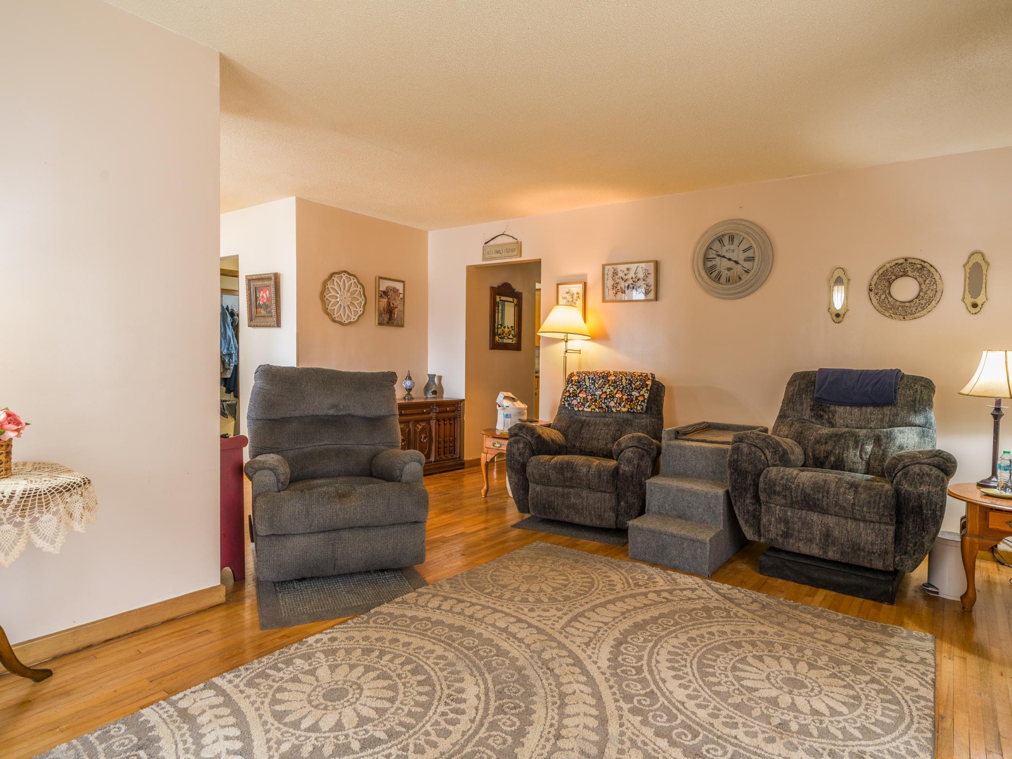 415 East Hawthorne Street Albert Lea, MN 56007 - Photo 8 of 30