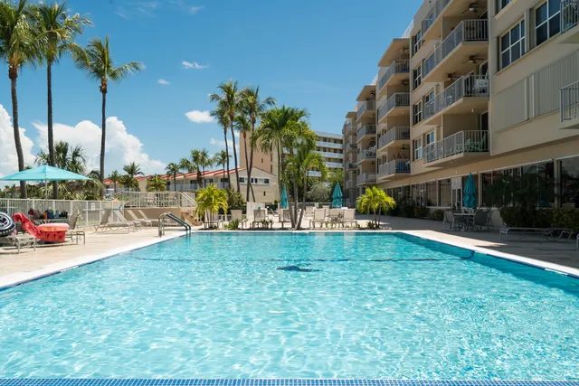 a view of a yard with a street