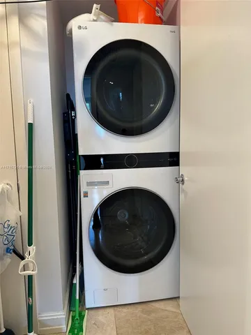 a close up view of washer and dryer