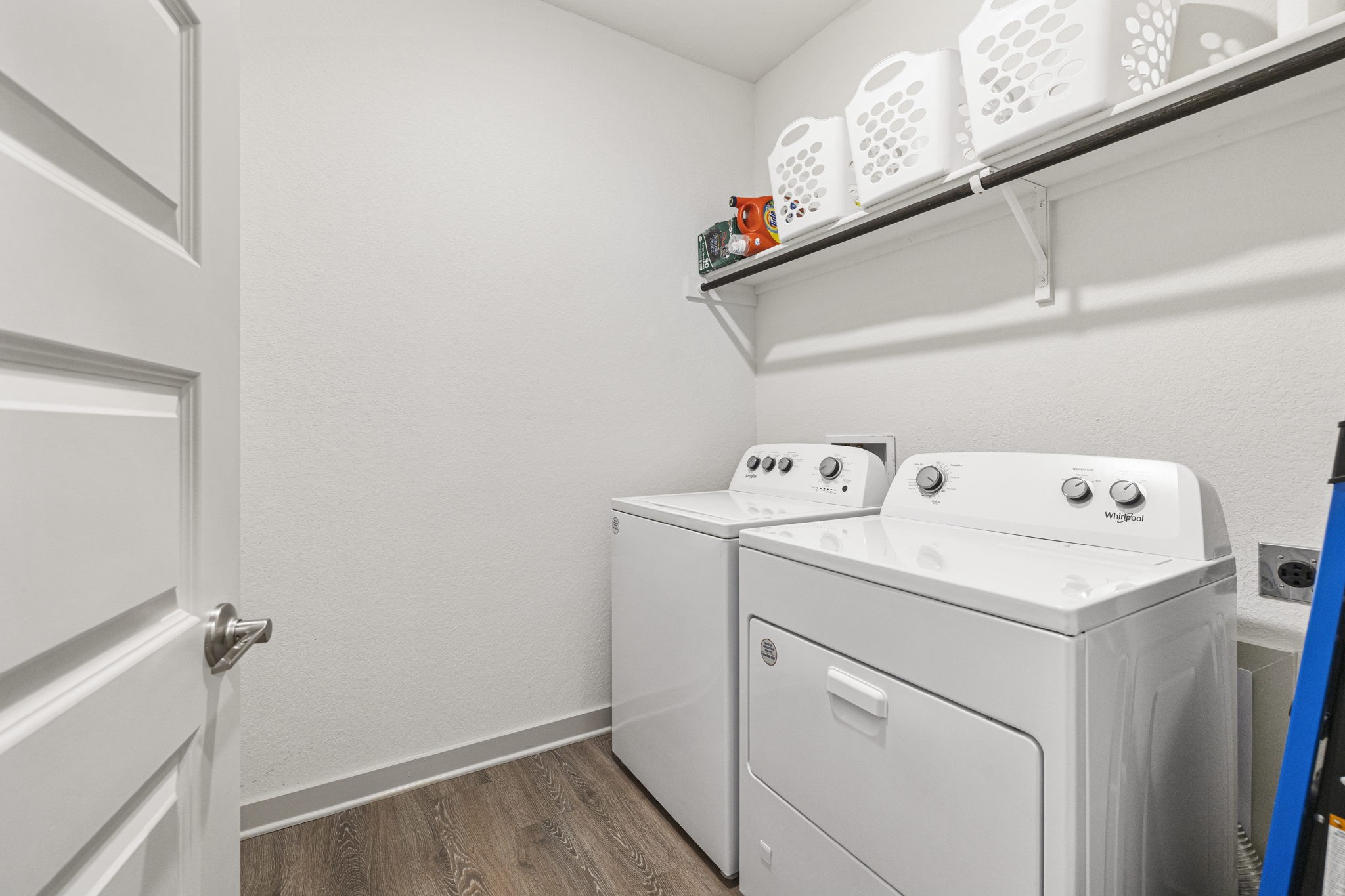 201 Merrick Road Georgetown, TX 78628 - Photo 14 of 20 a utility room with dryer and washer