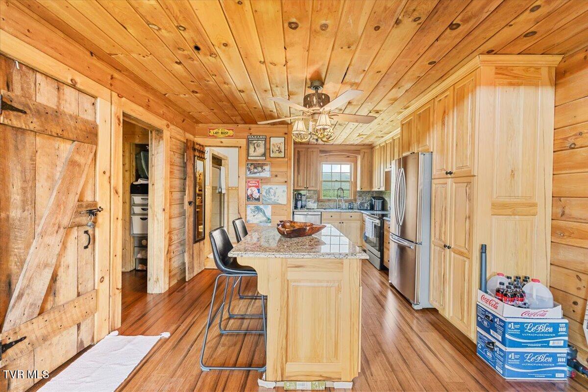 490 Mountain Springs Road Tannersville, VA 24377 - Photo 11 of 48 33-128A0254