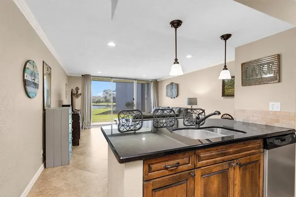 $170,000 | 12500 Melville Drive, Unit 138D, Montgomery, TX 77356