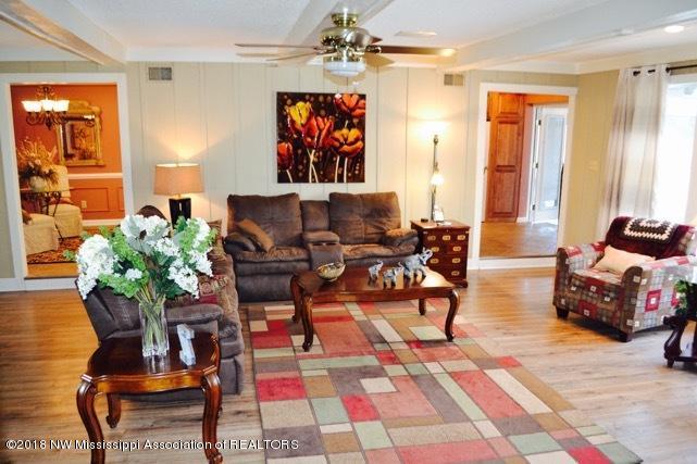 9450 Quail Road Olive Branch, MS 38654 - Photo 4 of 25 DSC_0740