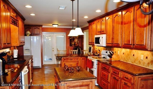 9450 Quail Road Olive Branch, MS 38654 - Photo 8 of 25 DSC_0707
