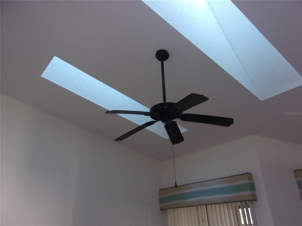 9410 Nakoma Way, Unit H Weeki Wachee, FL 34613 - Photo 8 of 33