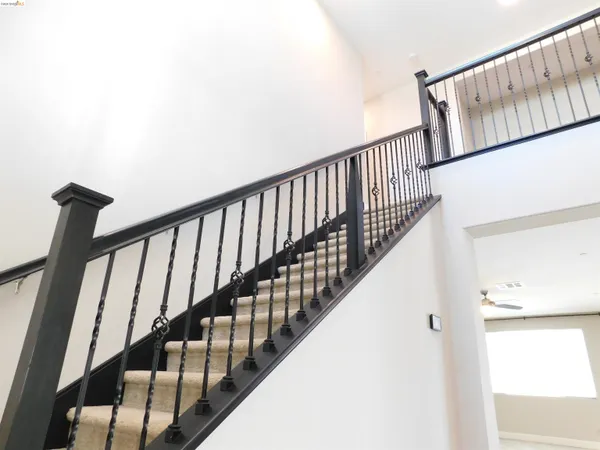 $828,000 | 1090 Lavender Street, Manteca, CA 95337