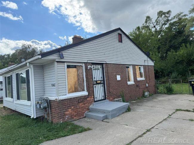 19961 Greenfield Road, Unit 19963 Detroit, MI 48235 - Photo 3 of 20 Gallery Image 3