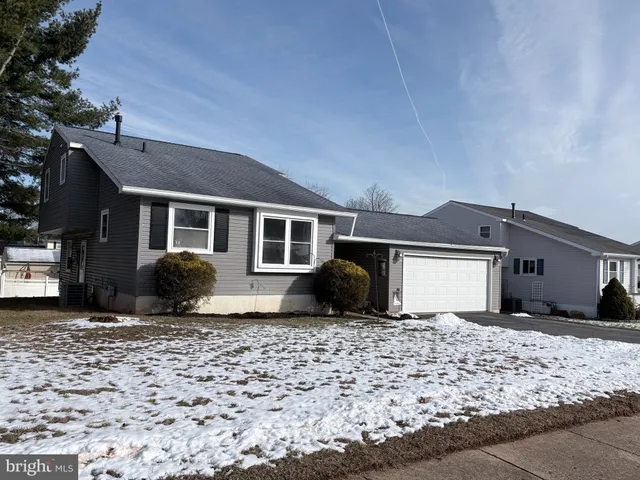 a house view with a outdoor space