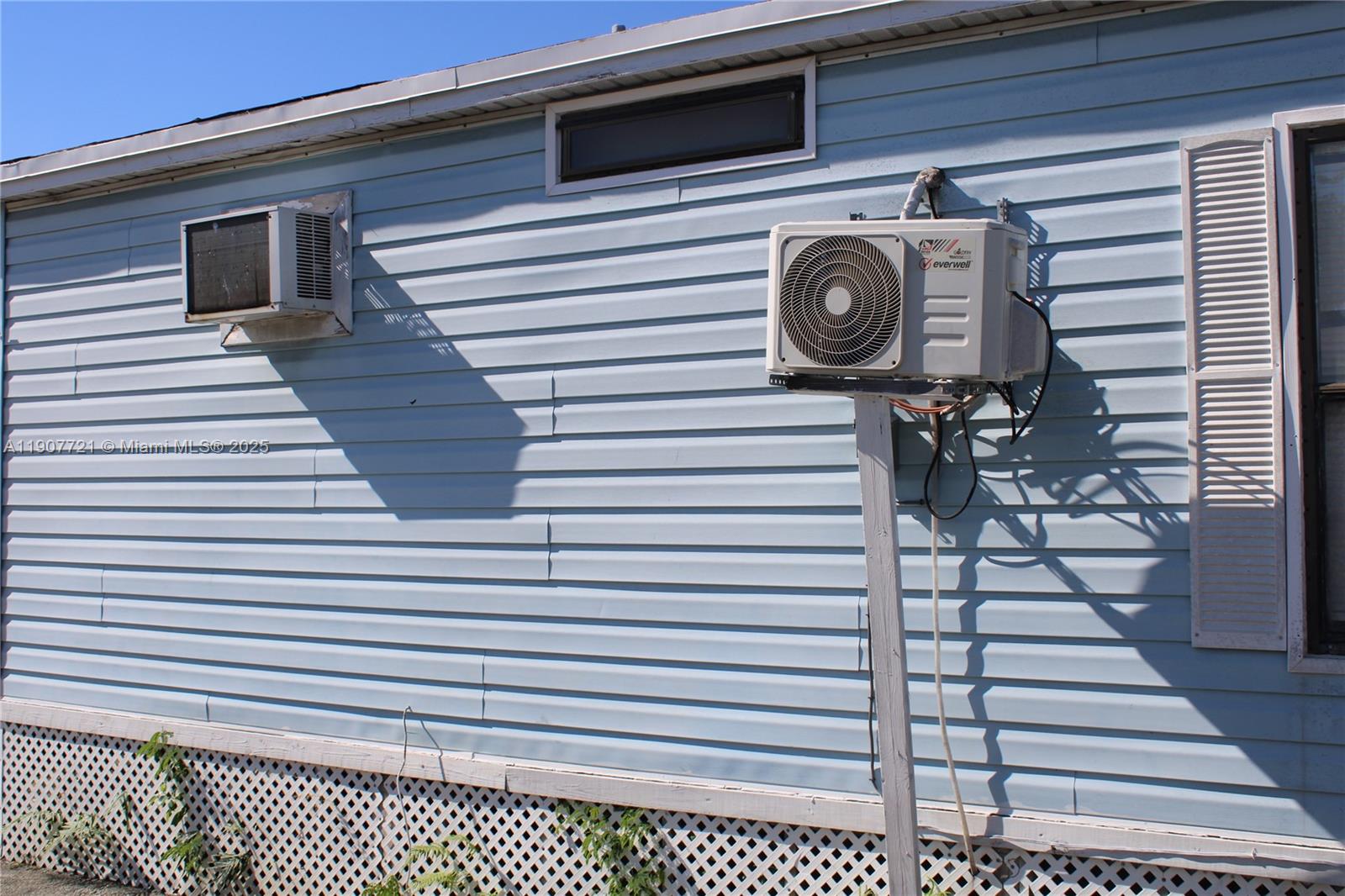 12841 Southwest 12th Terrace Miami, FL 33184 - Photo 4 of 16