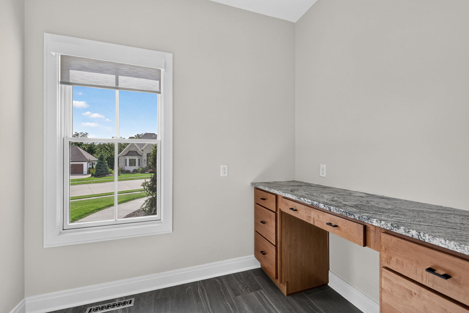 5077 Oak Rdg Court Bettendorf, IA 52722 - Photo 39 of 59