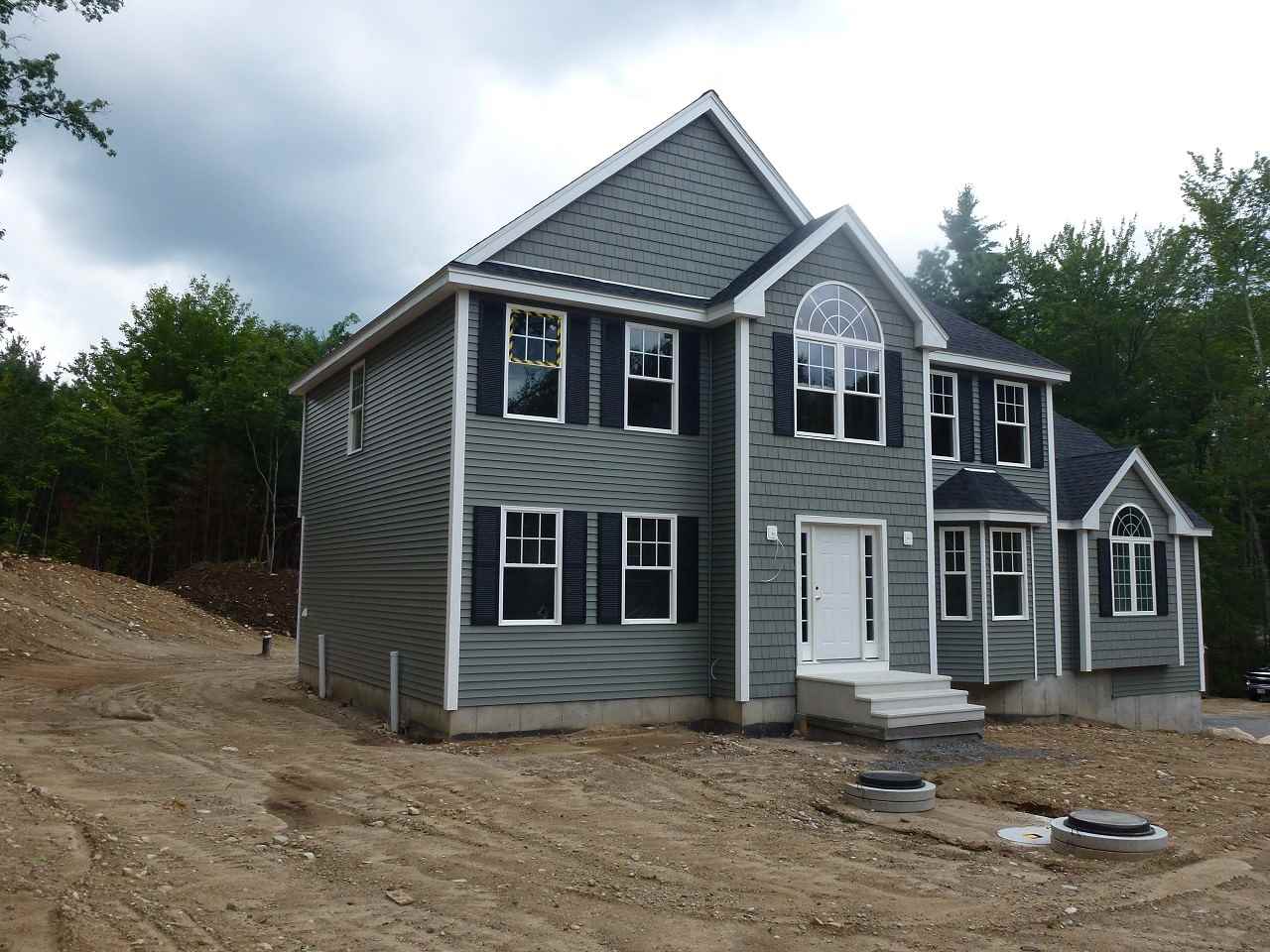 88 Adams Road, Unit 901 Londonderry, NH 03053 - Photo 2 of 30 Gallery Image 2