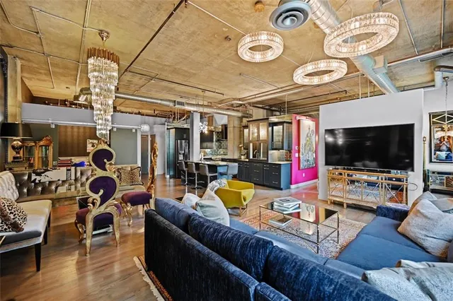 a bathroom with a bathtub and toilet