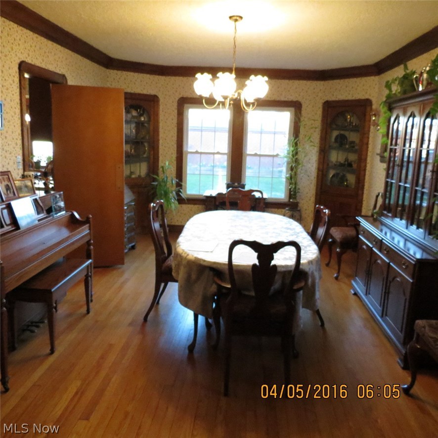 6209 Stanbury Road Parma, OH 44129 - Photo 4 of 24