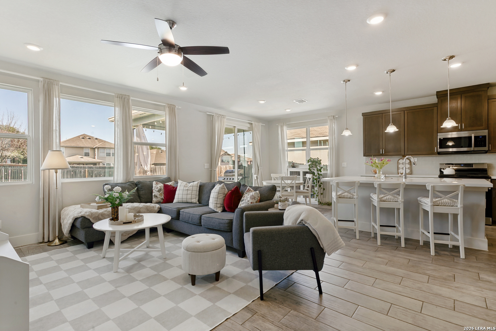 7350 Walkers Loop Live Oak, TX 78233 - Photo 1 of 23