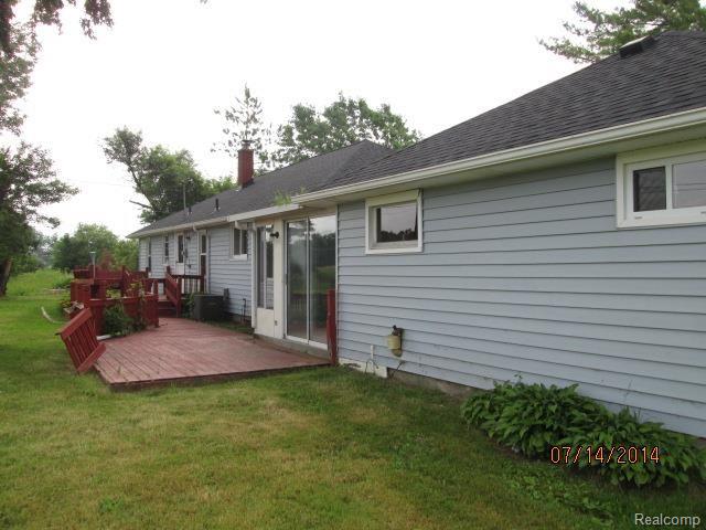 21175 26 Mile Road Ray, MI 48096 - Photo 9 of 9 back.jpg