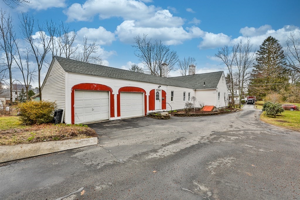 50 Mission Road Tyngsborough, MA 01879 - Photo 6 of 41