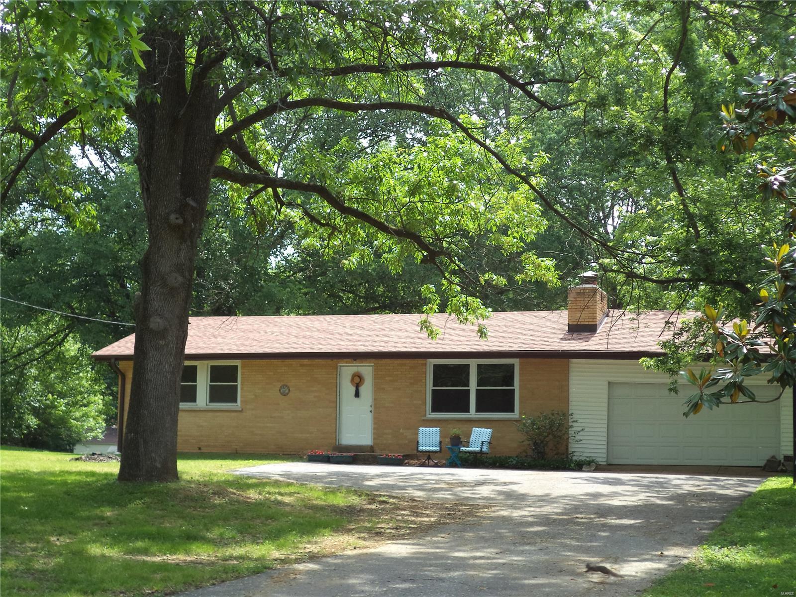 5620 Kerth Road St. Louis, MO 63128 - Photo 1 of 18 Gallery Image 1
