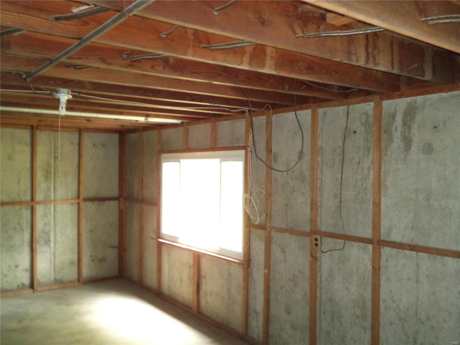 5620 Kerth Road St. Louis, MO 63128 - Photo 11 of 18 Gallery Image 11