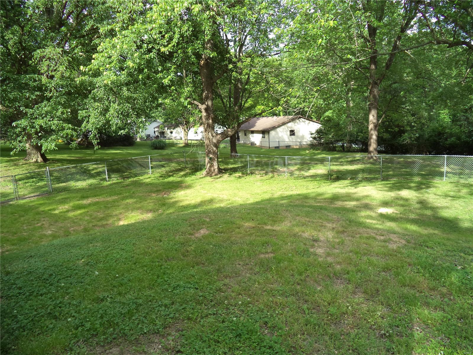 5620 Kerth Road St. Louis, MO 63128 - Photo 15 of 18 Gallery Image 15