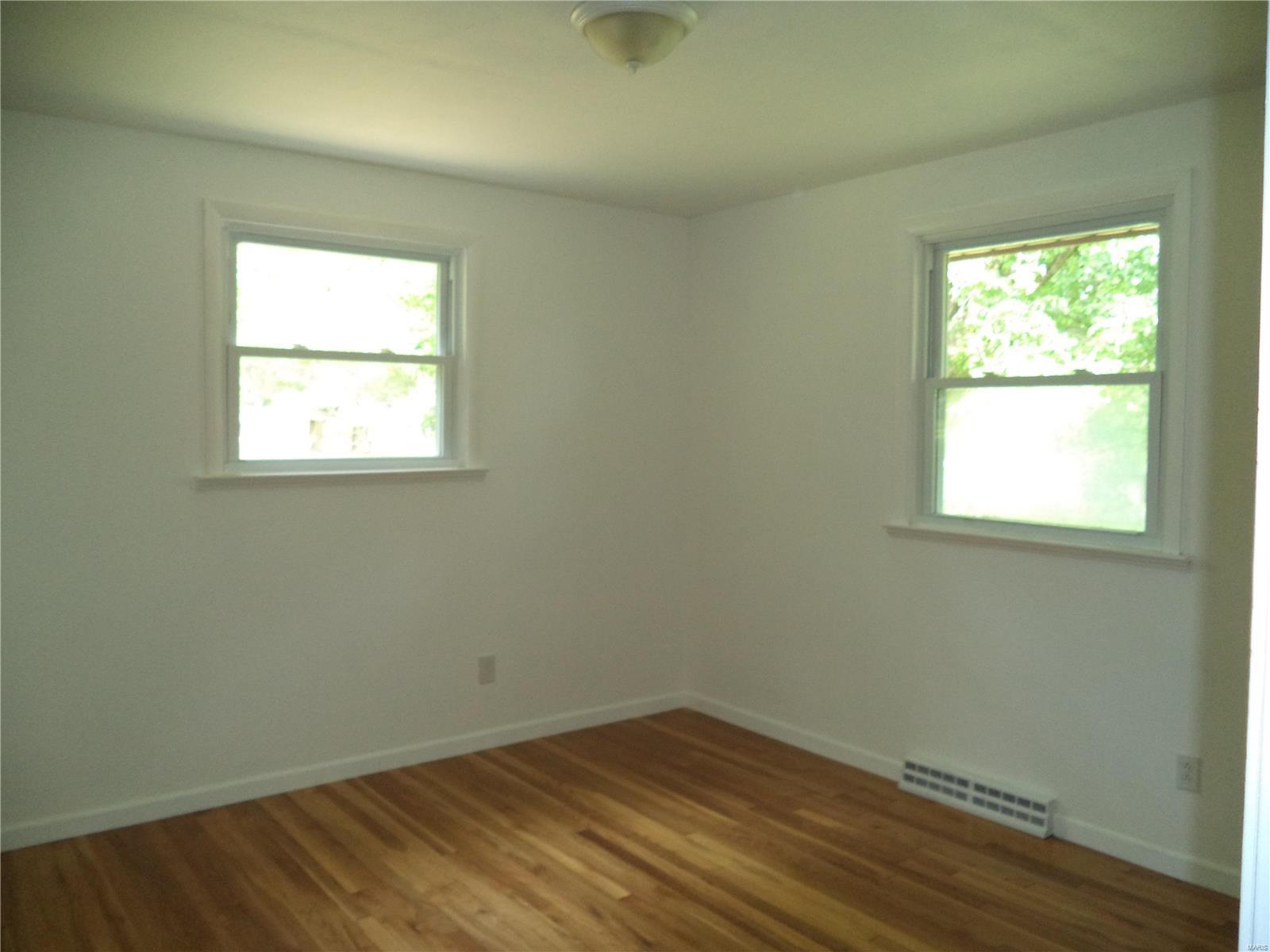5620 Kerth Road St. Louis, MO 63128 - Photo 7 of 18 Gallery Image 7