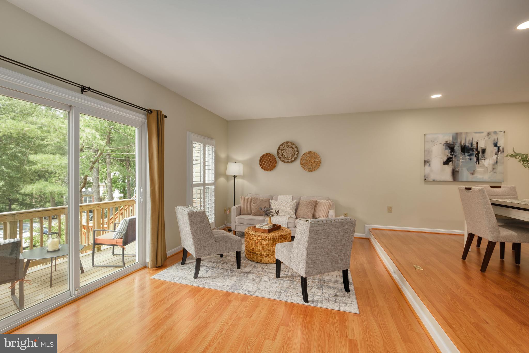 8174 Cliffview Avenue Springfield, VA 22153 - Photo 19 of 55 Lots of natural light in LR and DR!