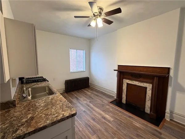 $1,350 | 245 South Millvale Avenue, Unit 3, Pittsburgh, PA 15224