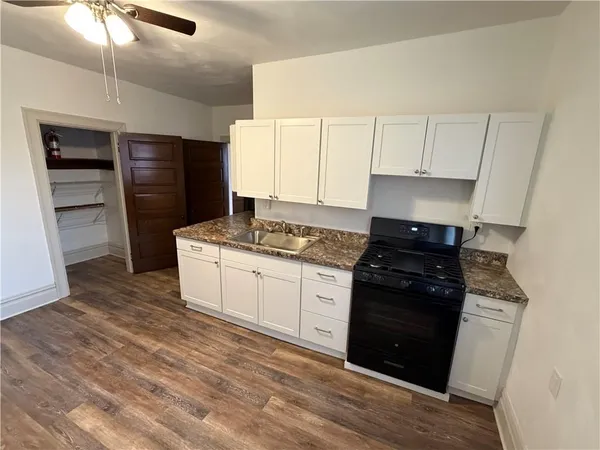 $1,350 | 245 South Millvale Avenue, Unit 3, Pittsburgh, PA 15224