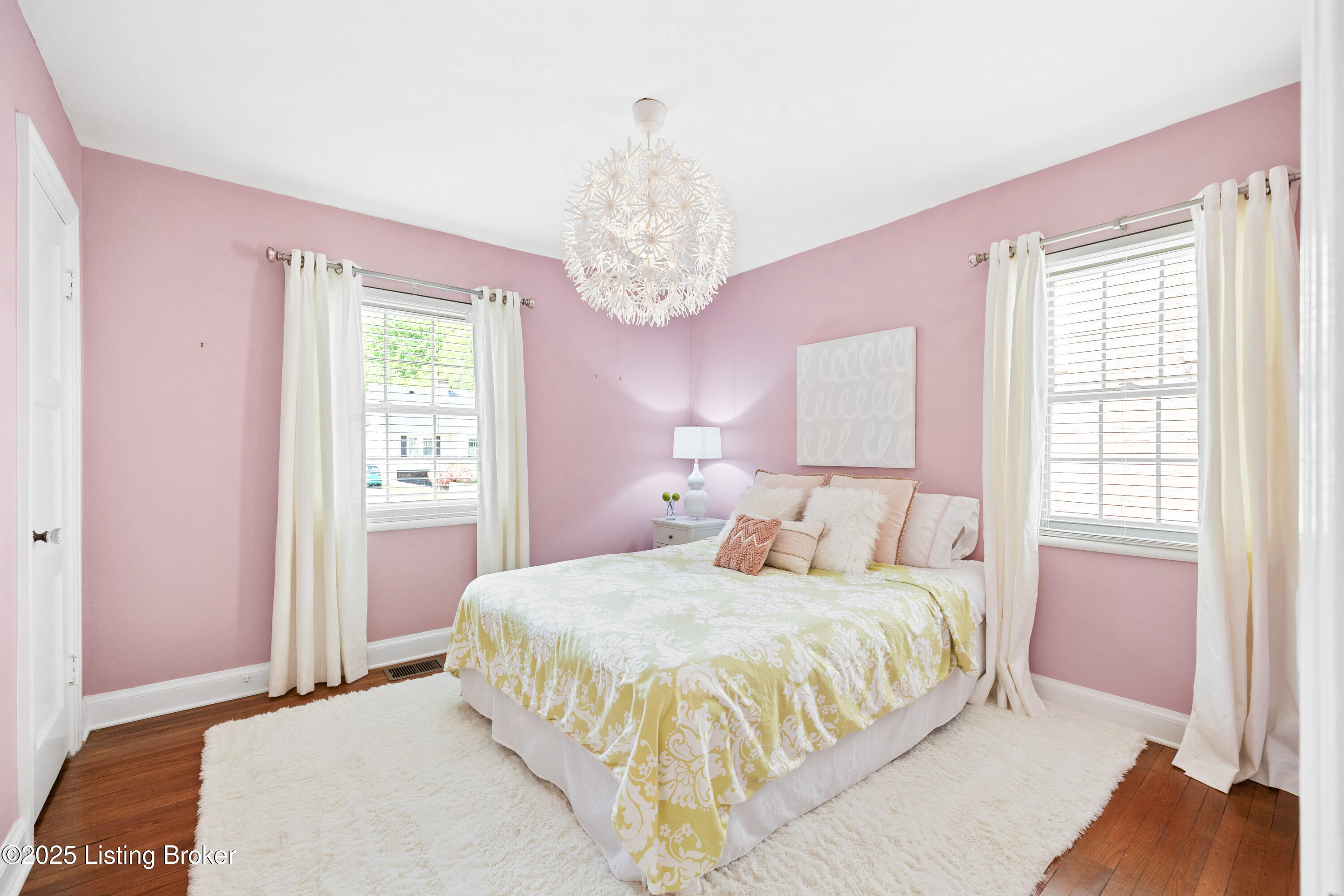 3822 Ormond Road Louisville, KY 40207 - Photo 10 of 33 009