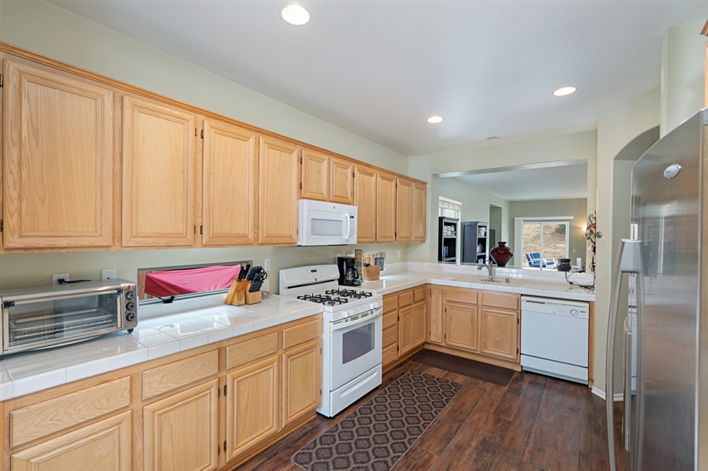 24908 Springbrook Way Menifee, CA 92584 - Photo 19 of 24