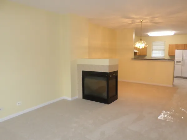 $2,600 | 652 North Hidden Prairie Court, Palatine, IL 60067