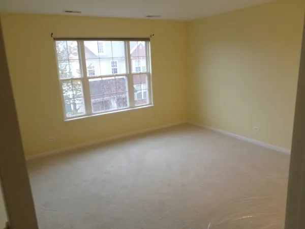 $2,600 | 652 North Hidden Prairie Court, Palatine, IL 60067
