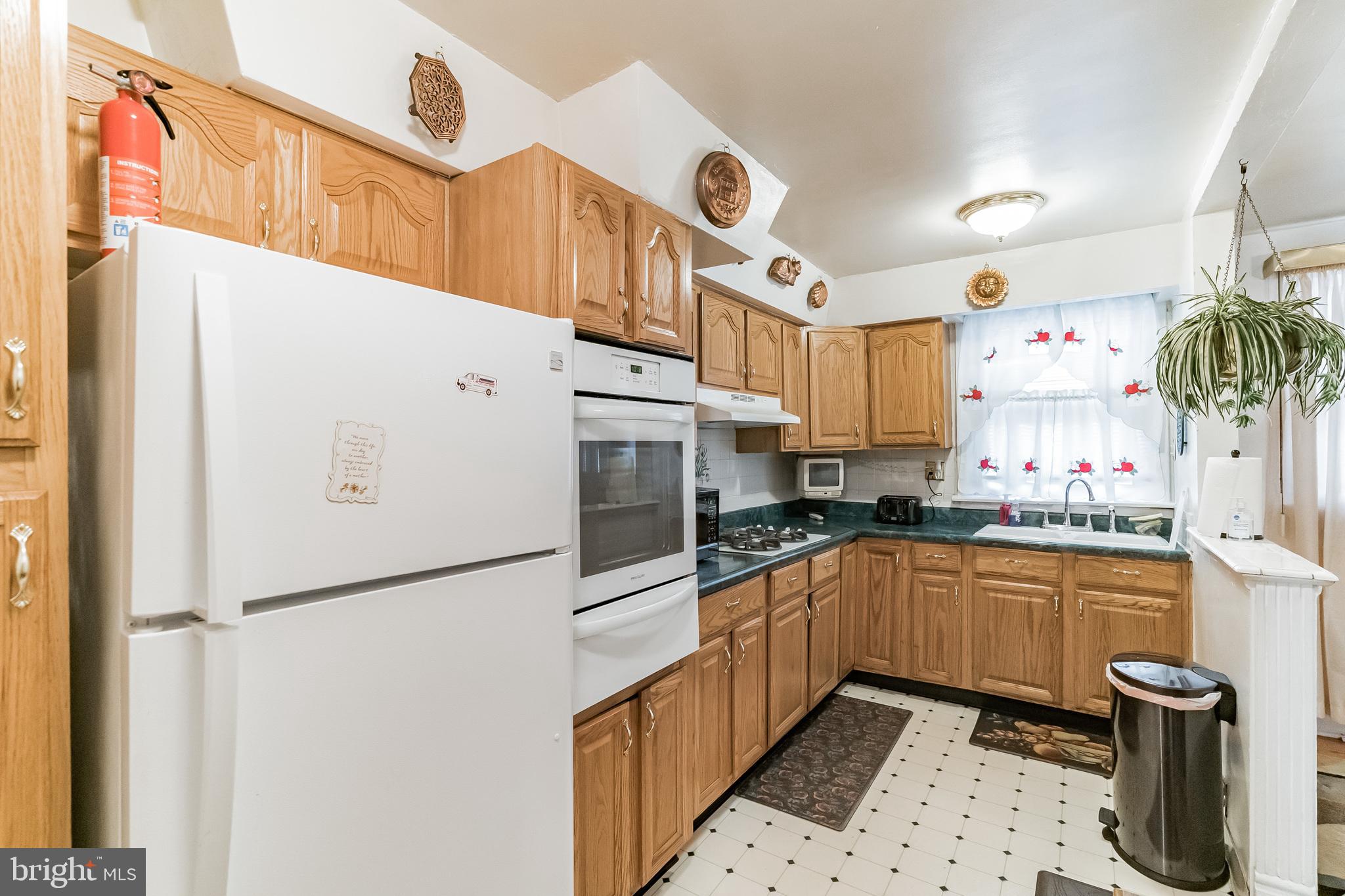 8631 Rugby Street Philadelphia, PA 19150 - Photo 9 of 18 Gallery Image 9