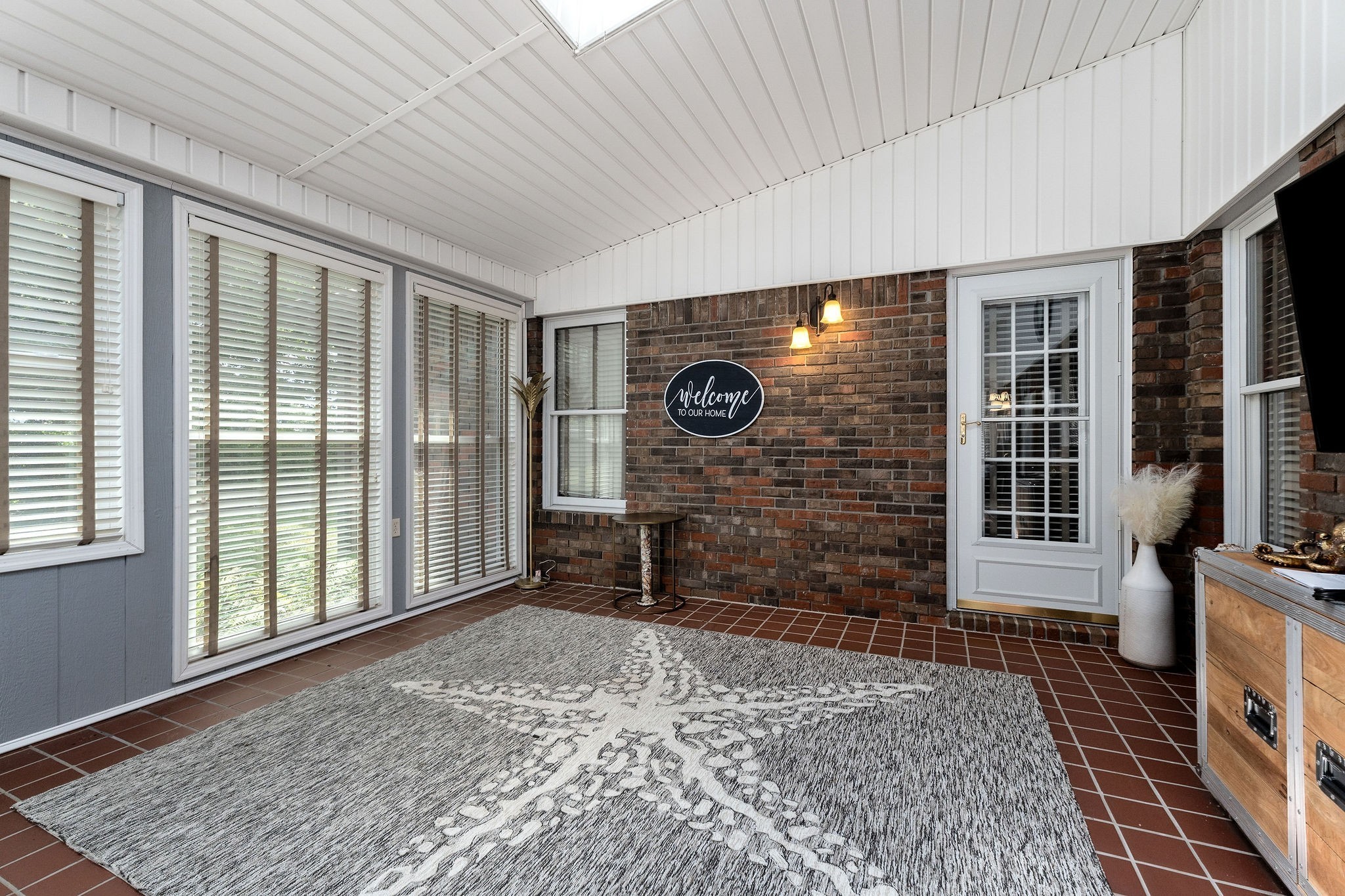 3579 Hilham Road Cookeville, TN 38506 - Photo 29 of 43 wooden floor in an empty room with a window