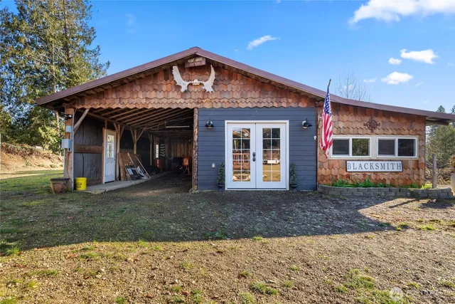 a view of an empty room with storage