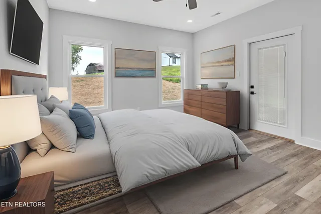 $474,900 | 390 Hillvale Road, Clinton, TN 37716