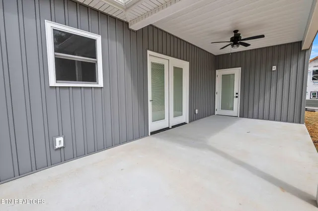 $474,900 | 390 Hillvale Road, Clinton, TN 37716