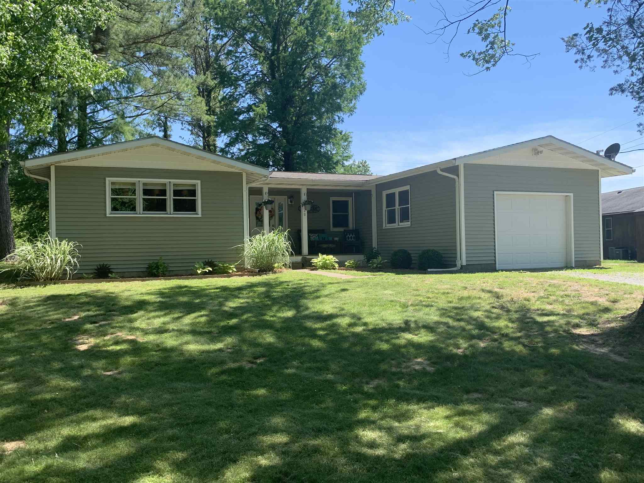 1128 Glenn Road Murphysboro, IL 62966 - Photo 1 of 26 Gallery Image 1